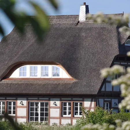 In Dranske/insel Ruegen 33030 Holiday home *