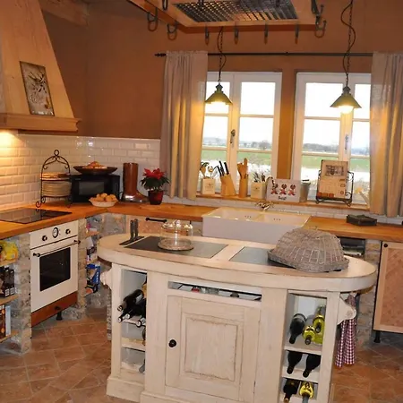 In Dranske/insel Ruegen 33030 Holiday home *