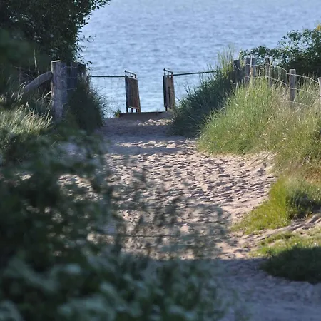 In - Insel Ruegen 33030 Dranske